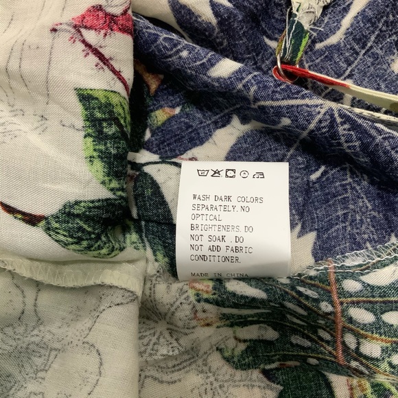 SHEIN Floral Romper - Picture 5 of 6